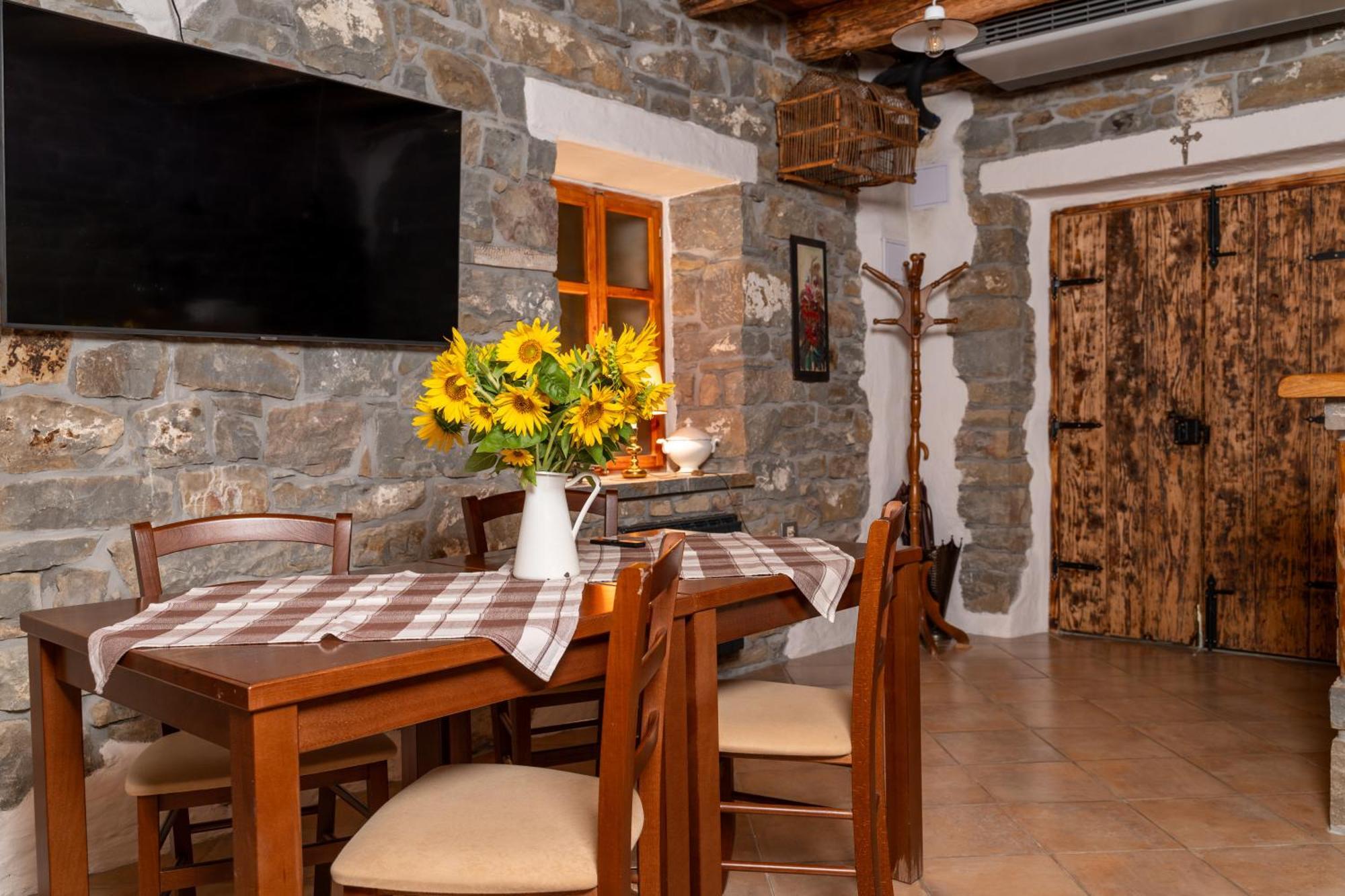 Affittacamere Wine House Rakar Gračišče Esterno foto