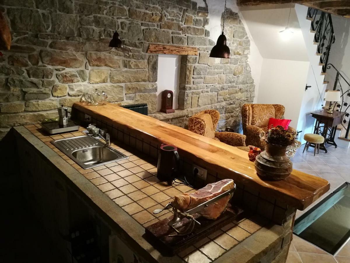 Affittacamere Wine House Rakar Gračišče Esterno foto